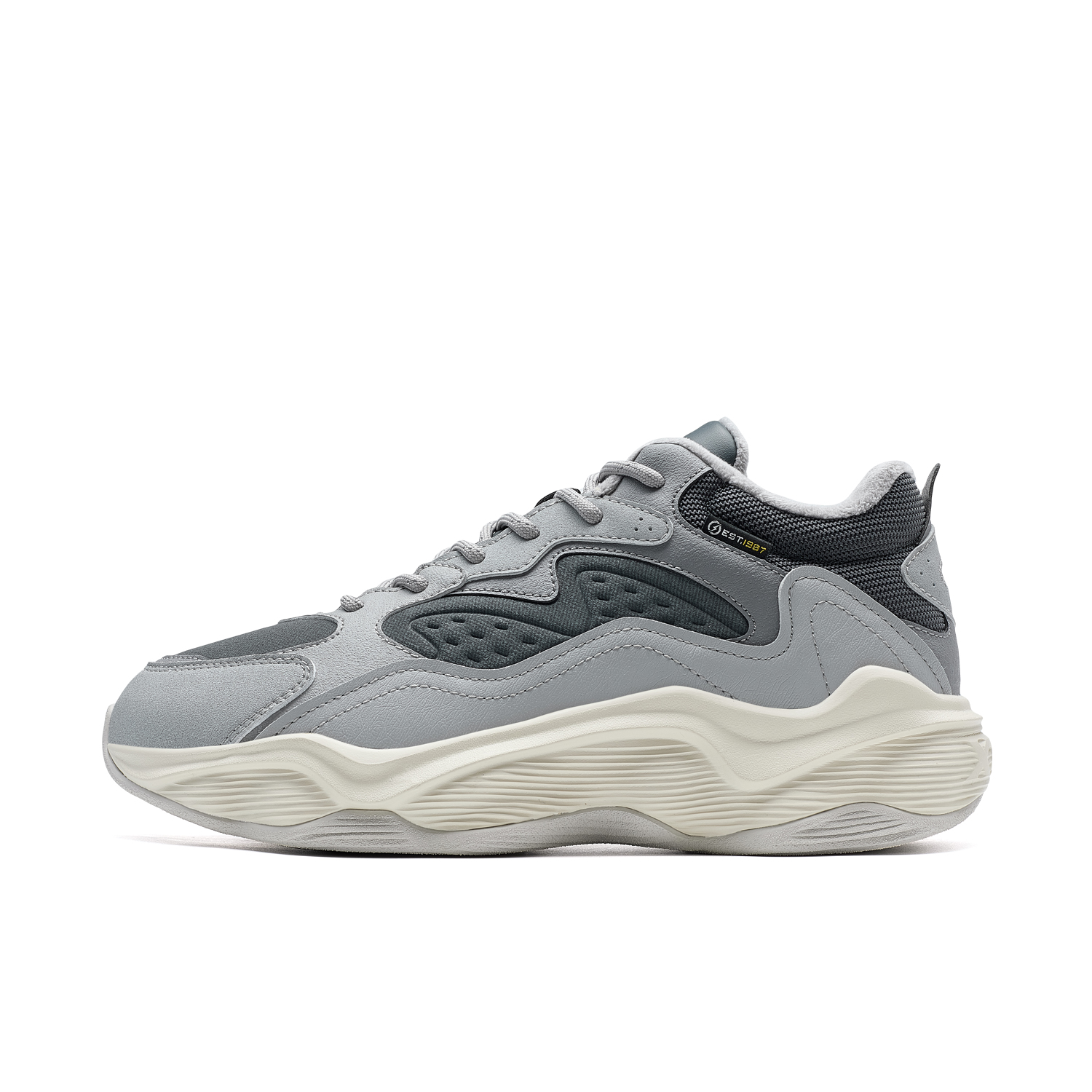 Теплые, износостойкие, нескользящие, повседневные туфли средней высоты, мужские, серые XTEP, Elegant Charcoal Gray
Теплые, износостойкие, нескользящие, повседневные туфли средней высоты, мужские, серые XTEP, Elegant Charcoal Gray