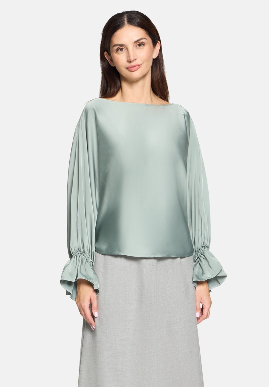 Блуза Betty Barclay MIT U-BOOT-AUSSCHNITT, Chinois Green/Light Green
Блуза Betty Barclay MIT U-BOOT-AUSSCHNITT, Chinois Green/Light Green