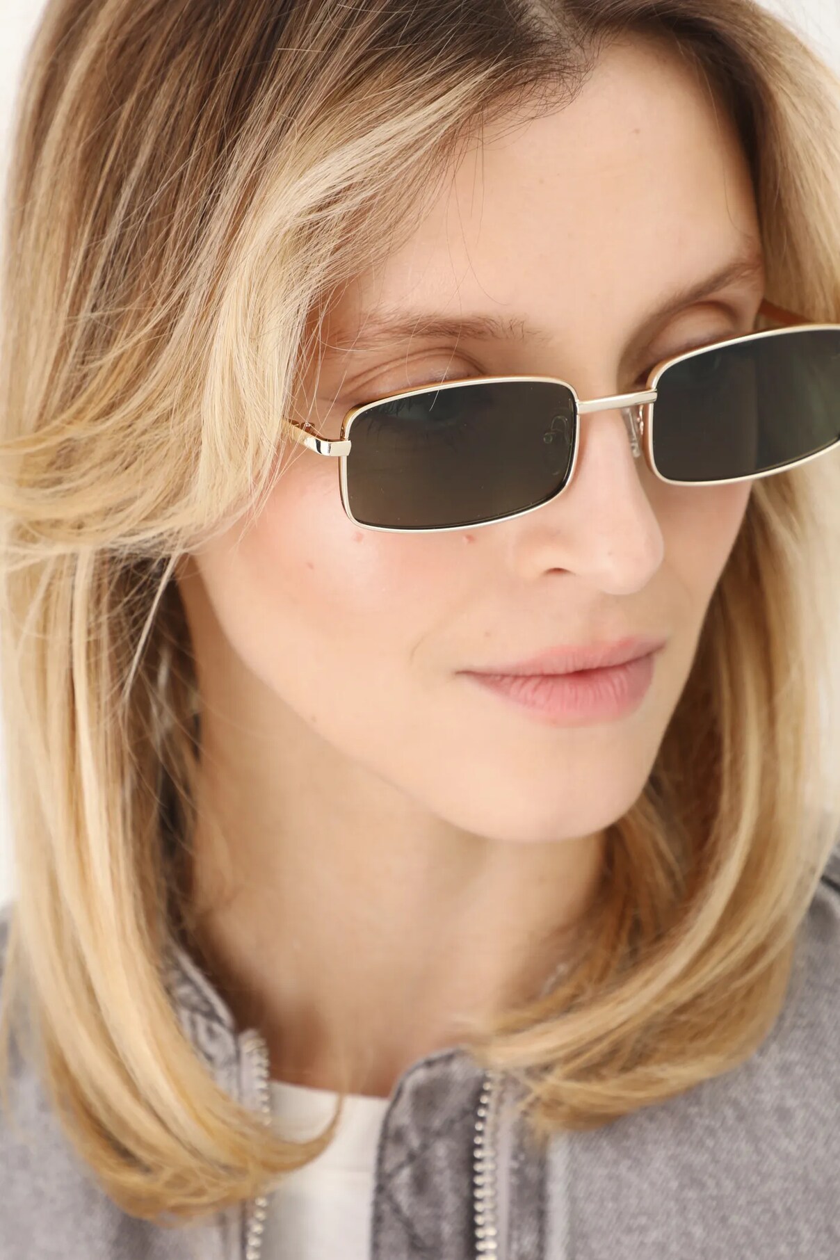 Солнцезащитные очки Medicine, черный
Солнцезащитные очки Medicine, черный