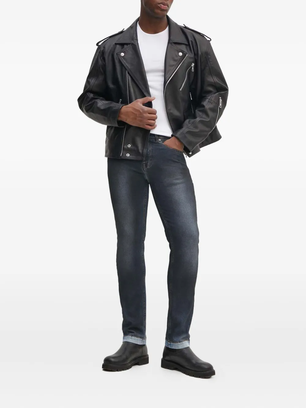 Джинсы с эффектом потертости Versace Jeans Couture, синий
Джинсы с эффектом потертости Versace Jeans Couture, синий