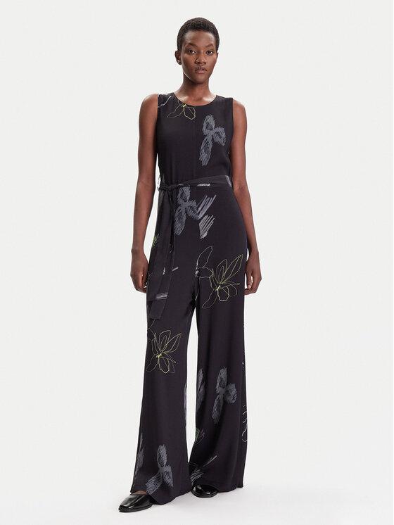 Комбинезон regular fit Art Floral 25WWPW04 Desigual, чёрный
Комбинезон regular fit Art Floral 25WWPW04 Desigual, чёрный