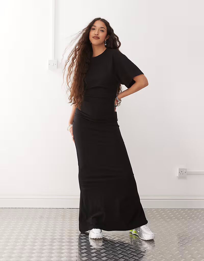 Платье макси из джерси в будние дни с присборенными боковыми деталями черного цвета Weekday
Платье макси из джерси в будние дни с присборенными боковыми деталями черного цвета Weekday