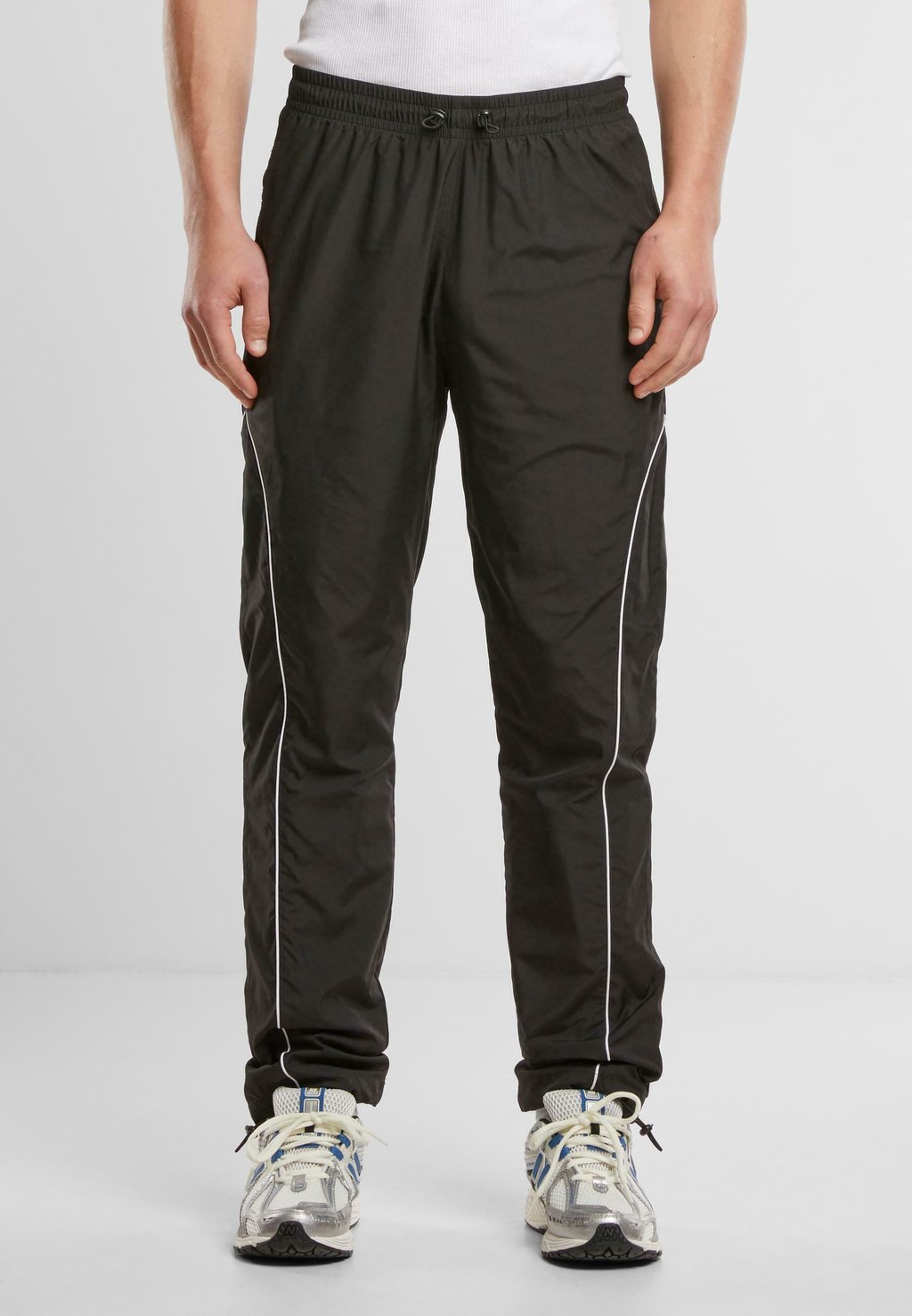 Спортивные штаны Urban Classics, черный
Спортивные штаны Urban Classics, черный