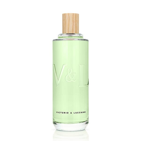 V&L Essential Waters I Love You Green 250 мл Victorio & Lucchino
V&L Essential Waters I Love You Green 250 мл Victorio & Lucchino