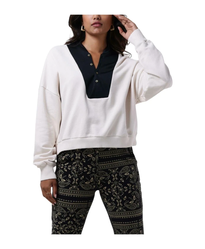 Вязаный женский свитер с нагрудником на пуговицах 10Days, бежевый
Вязаный женский свитер с нагрудником на пуговицах 10Days, бежевый