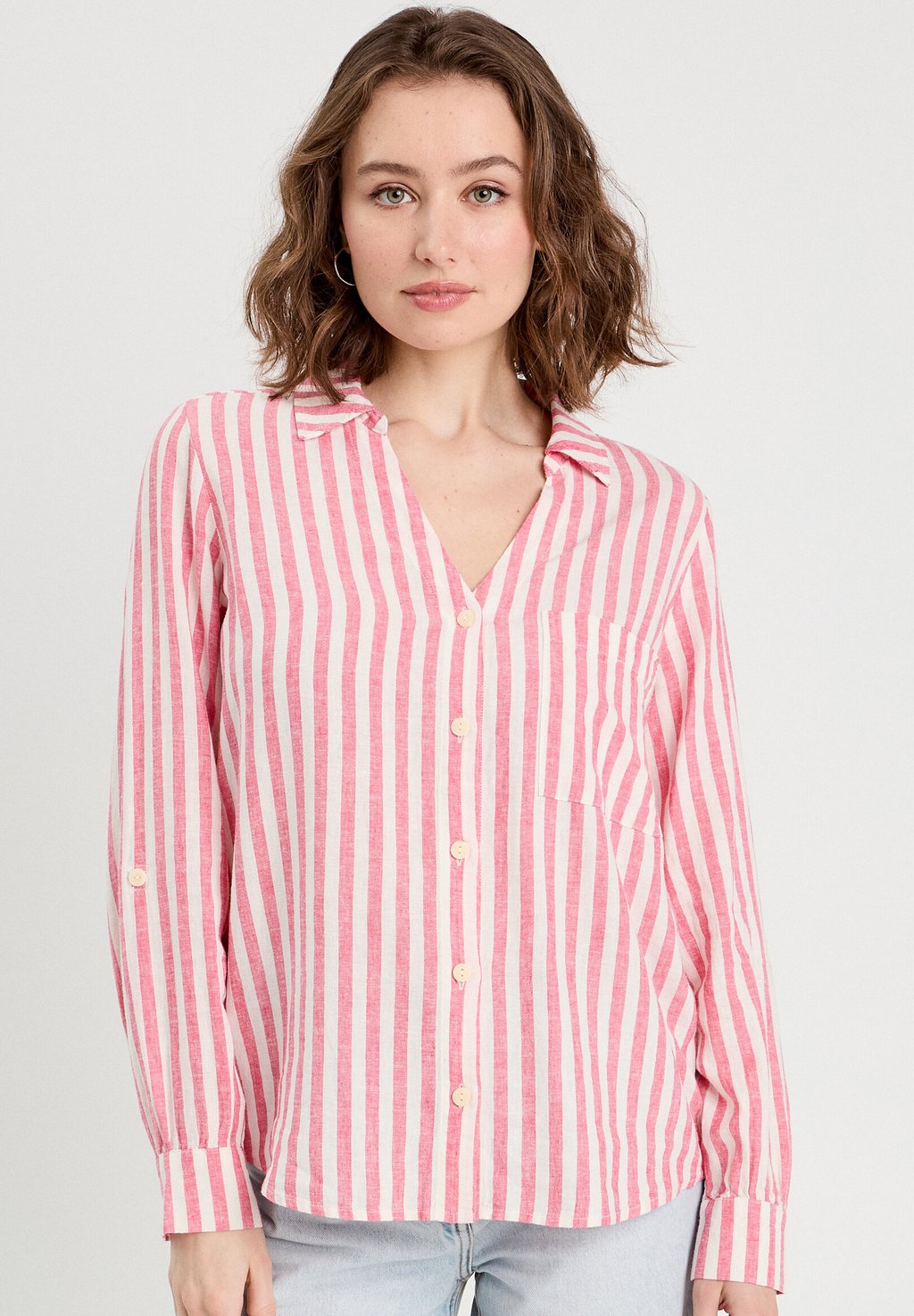 Блузка на пуговицах LANGARM Cache Cache, красный
Блузка на пуговицах LANGARM Cache Cache, красный