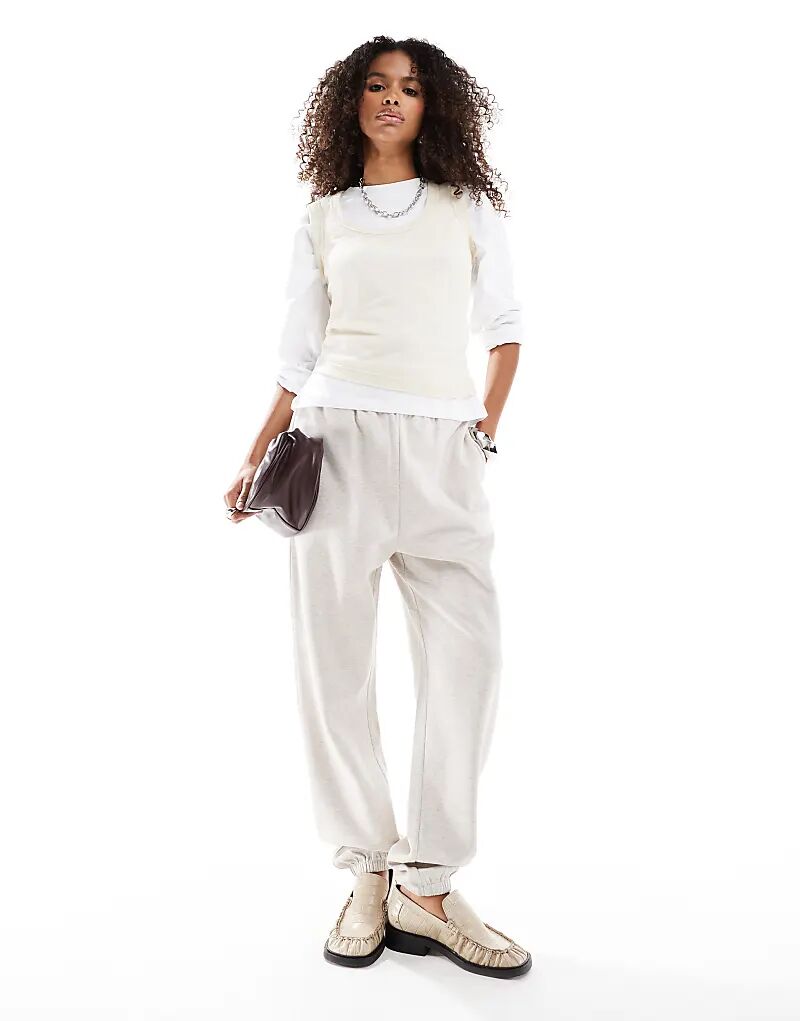 Ultimate Jogger из овсянки цвета мергеля ASOS DESIGN
Ultimate Jogger из овсянки цвета мергеля ASOS DESIGN