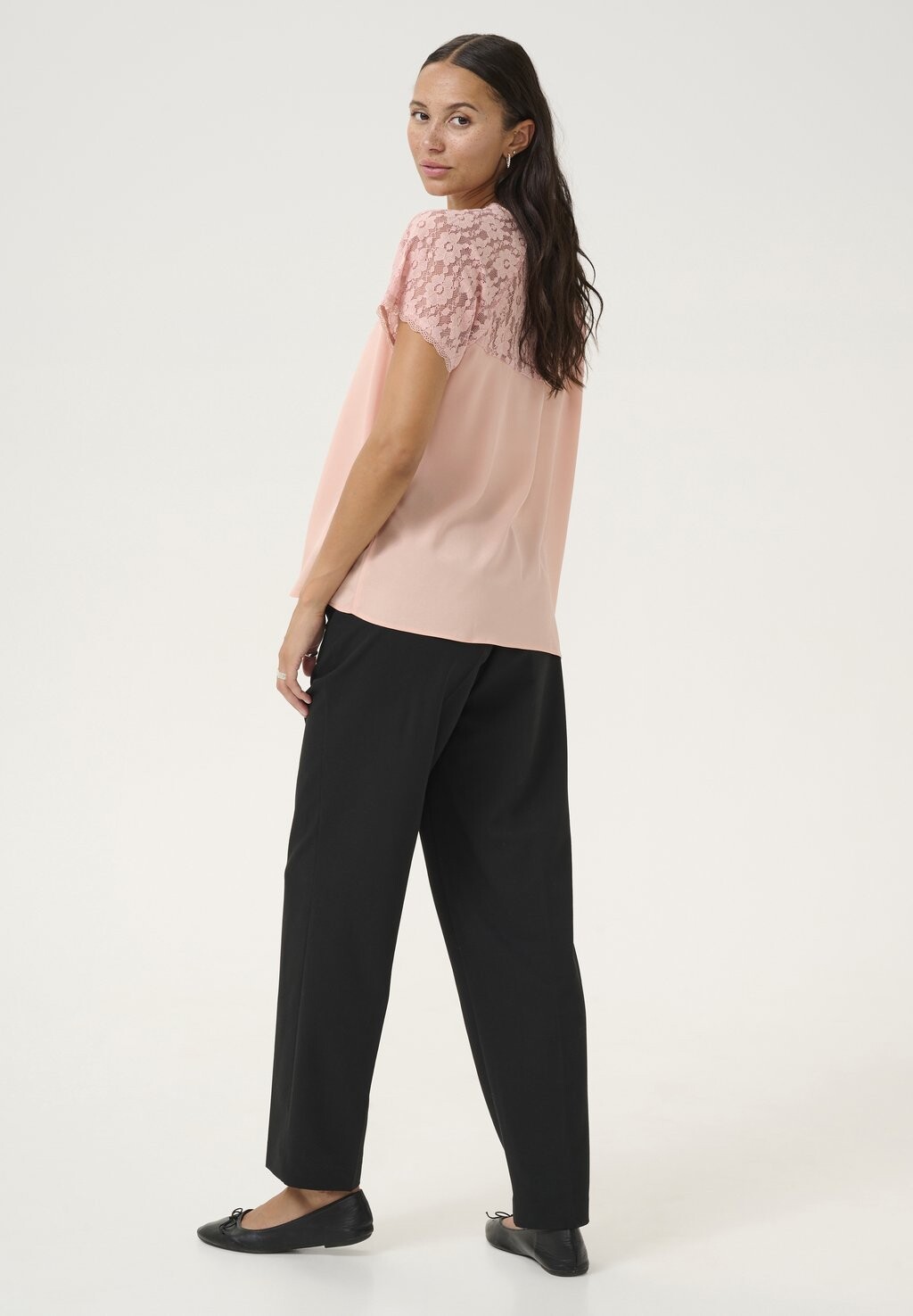 Блуза SILJA Kaffe, светло-розовый
Блуза SILJA Kaffe, светло-розовый