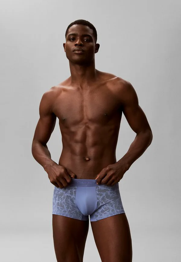 Плавки с низкой посадкой и скульптурной формой Calvin Klein, Blue Tulip, Синий, Плавки с низкой посадкой и скульптурной формой Calvin Klein, Blue Tulip
Плавки с низкой посадкой и скульптурной формой Calvin Klein, Blue Tulip, Синий, Плавки с низкой посадкой и скульптурной формой Calvin Klein, Blue Tulip