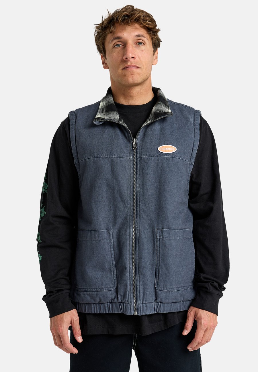Куртка Billabong MOGUL PUFFER REVO, Ombre Blue/Blue
Куртка Billabong MOGUL PUFFER REVO, Ombre Blue/Blue