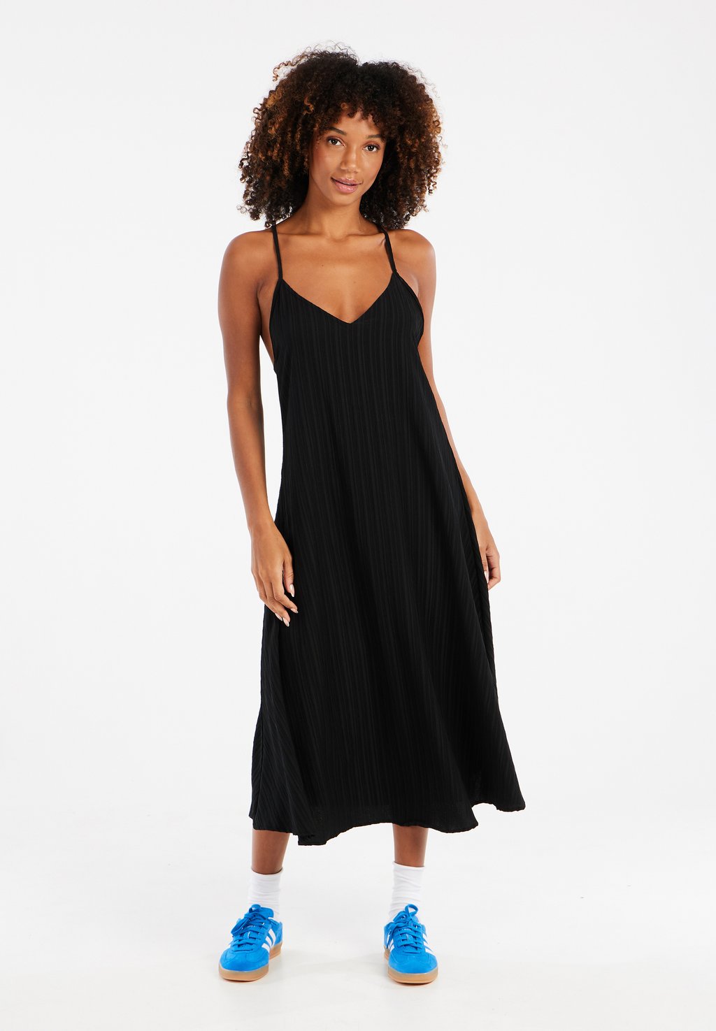 Повседневное платье Protest, черный
Повседневное платье Protest, черный