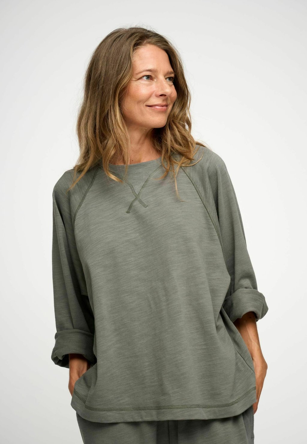 Толстовка EARTH moshi moshi mind, серый
Толстовка EARTH moshi moshi mind, серый