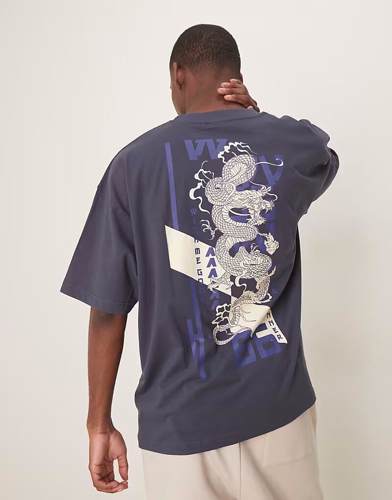 Футболка свободного кроя ASOS DESIGN с принтом дракона темно-синего цвета
Футболка свободного кроя ASOS DESIGN с принтом дракона темно-синего цвета