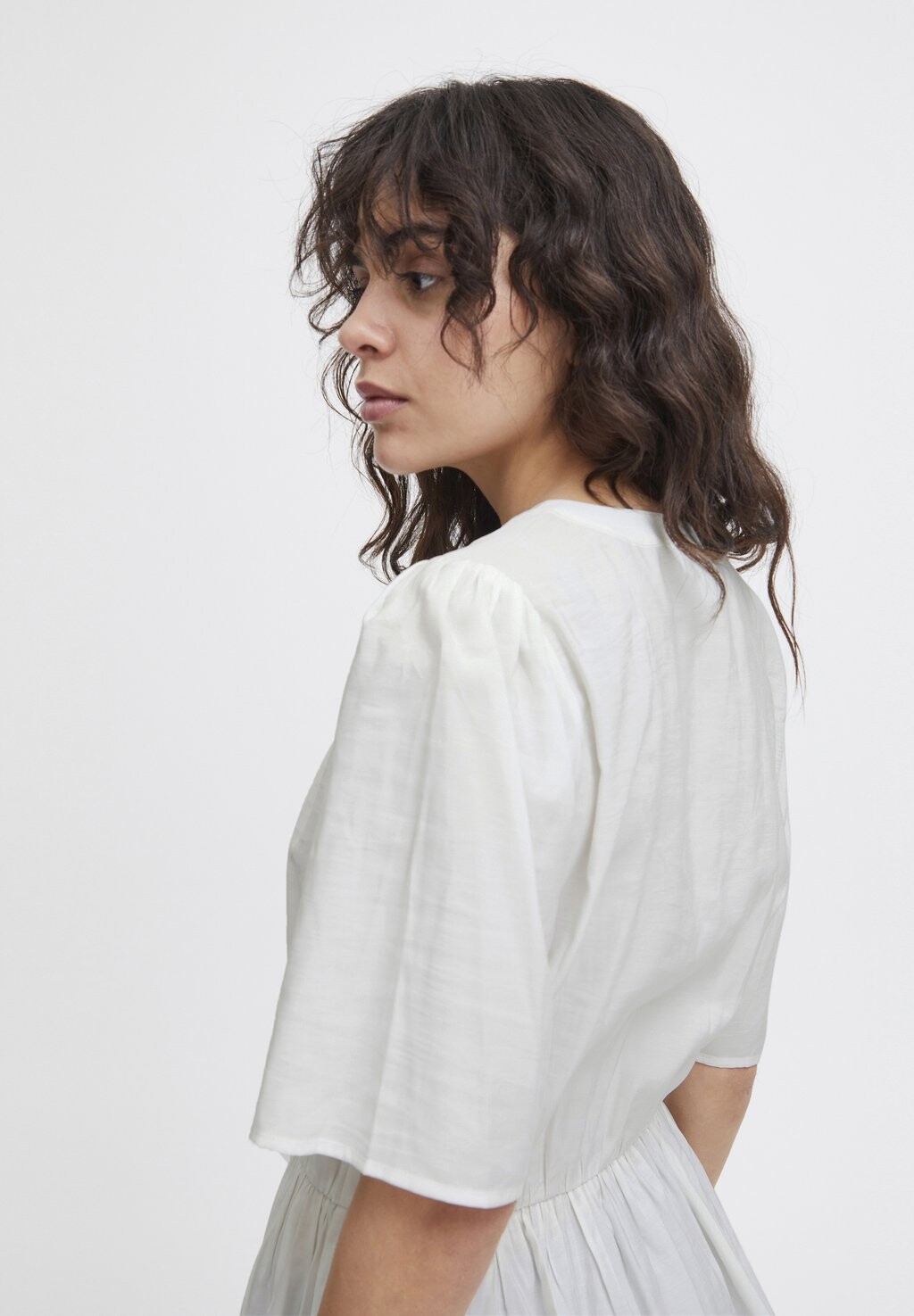 Блуза IHCINOMA SS ICHI, белый 
Блуза IHCINOMA SS ICHI, белый