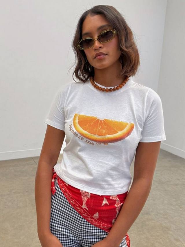 Футболка Squeeze Me Orange Never Fully Dressed, White
Футболка Squeeze Me Orange Never Fully Dressed, White