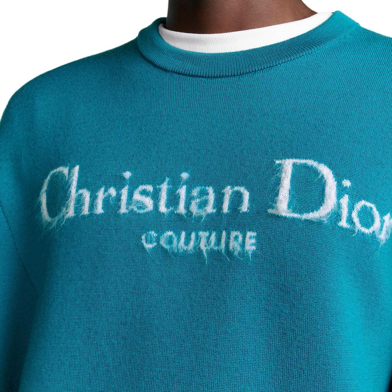 Свитер мужской синий DIOR
Свитер мужской синий DIOR