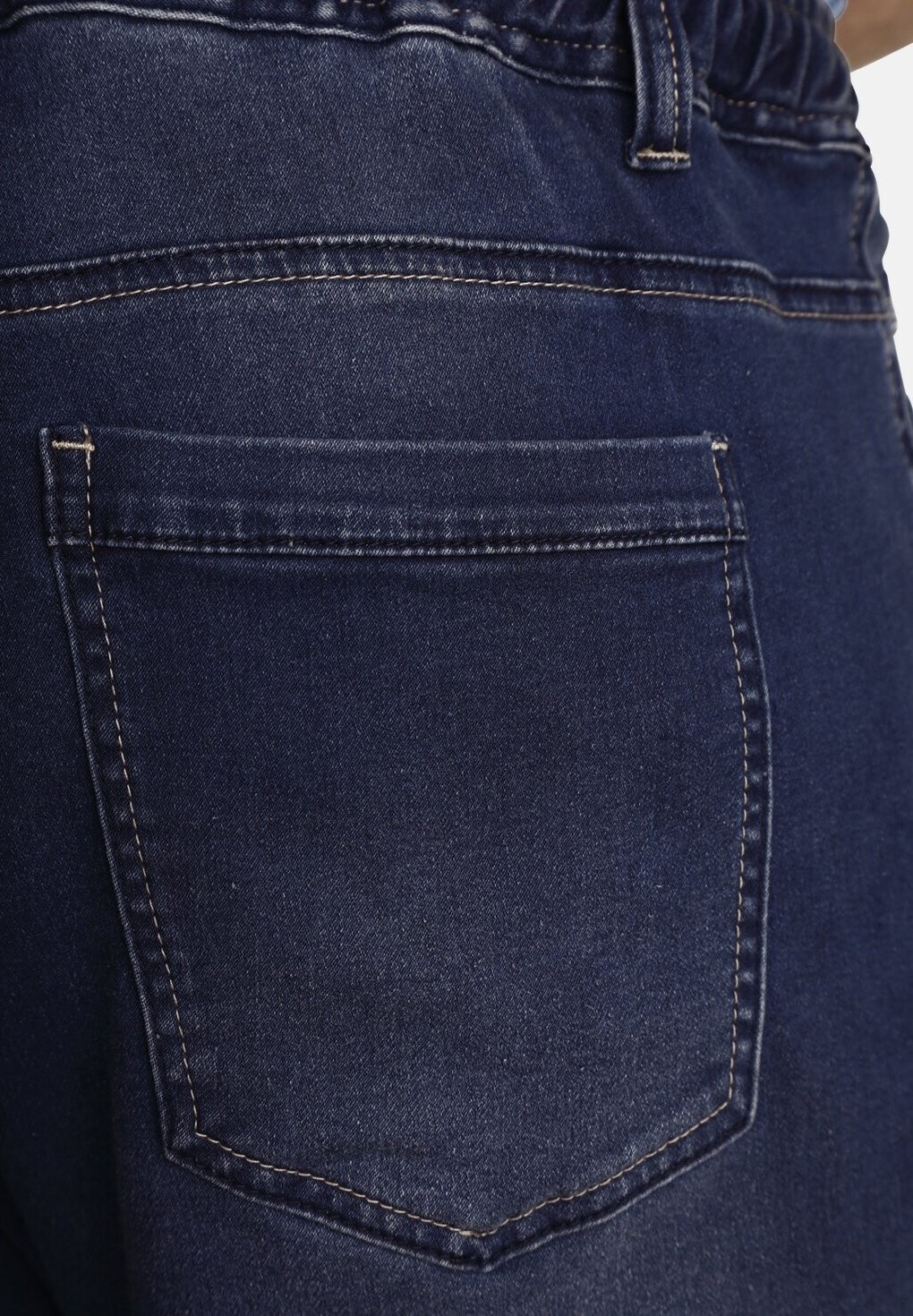 Джинсы прямого кроя BARON KEYLAN Charles Colby, темно-синий
Джинсы прямого кроя BARON KEYLAN Charles Colby, темно-синий