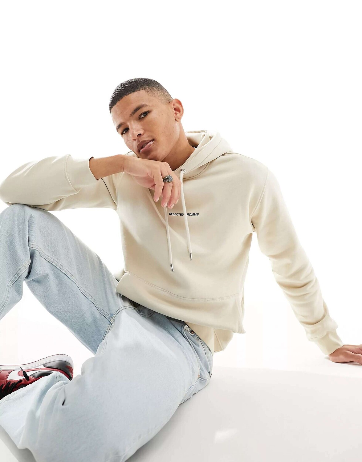 Бежевое худи Selected Homme с вышитым логотипом, Бежевый, Бежевое худи Selected Homme с вышитым логотипом
Бежевое худи Selected Homme с вышитым логотипом, Бежевый, Бежевое худи Selected Homme с вышитым логотипом
