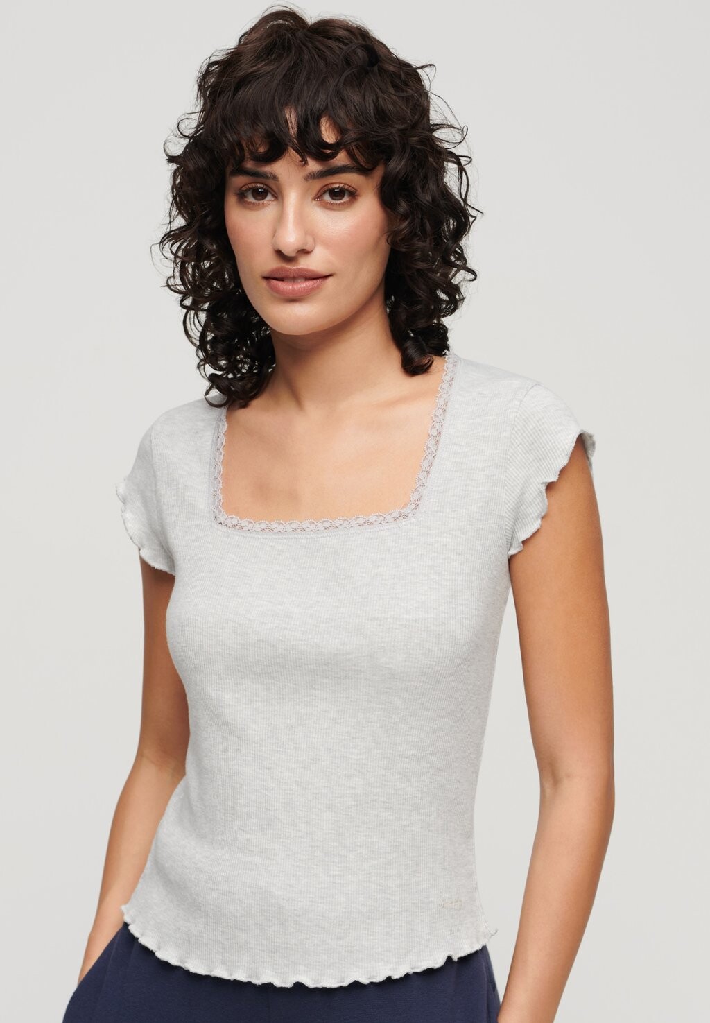 Футболка с принтом ESSENTIAL SQUARE NECK Superdry, цвет glacier grey marl
Футболка с принтом ESSENTIAL SQUARE NECK Superdry, цвет glacier grey marl