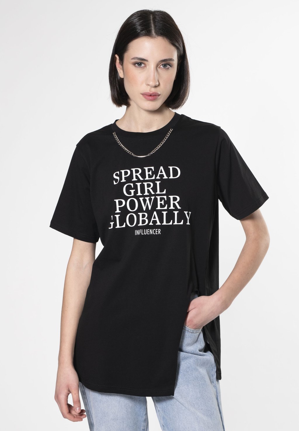 Футболка с принтом INFLUENCER, черный
Футболка с принтом INFLUENCER, черный