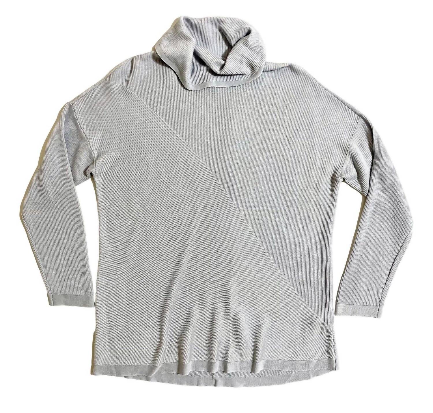 Женский свитер с воротником-хомут из лиоцелла и шелка Tencel синего цвета Eileen Fisher
Женский свитер с воротником-хомут из лиоцелла и шелка Tencel синего цвета Eileen Fisher