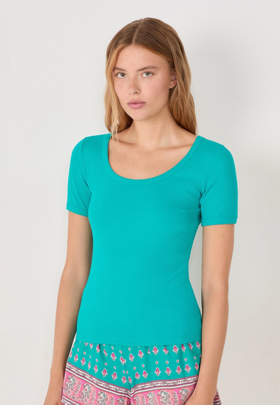 Пижамный топ Etam BINA, Mint
Пижамный топ Etam BINA, Mint