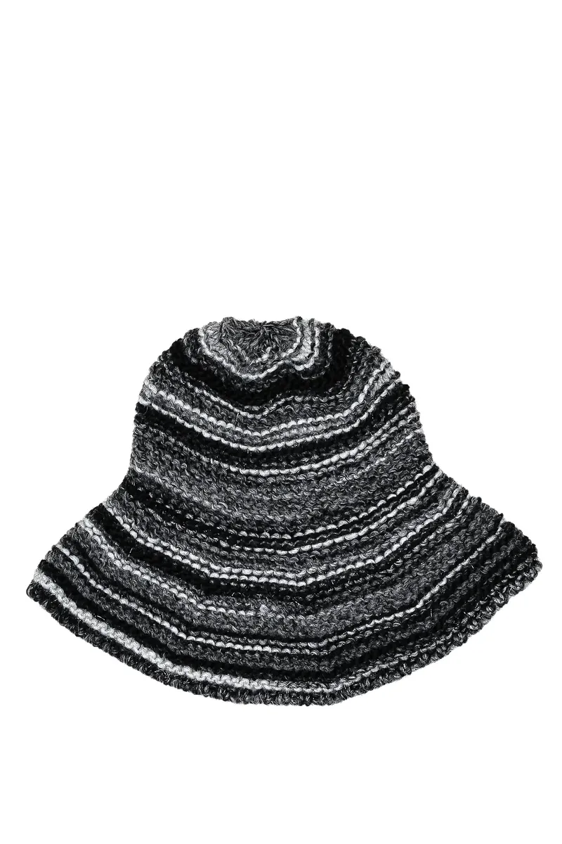 COLLEZIONE ALESSANDRO шапка-ушанка "Lina", черный
COLLEZIONE ALESSANDRO шапка-ушанка "Lina", черный