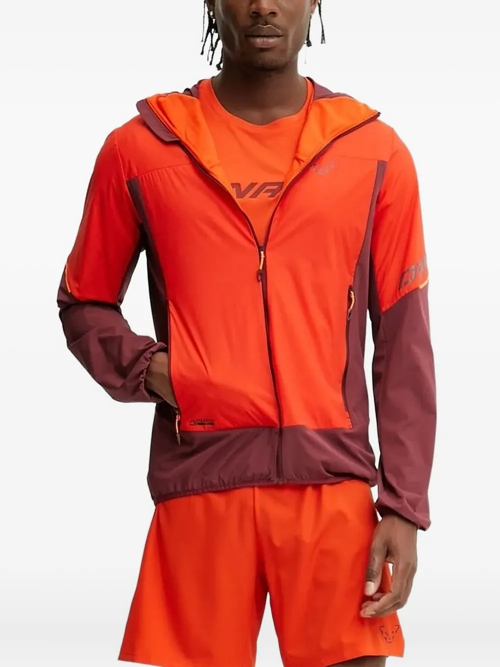 Двухцветная спортивная куртка Traverse с капюшоном DYNAFIT, красный
Двухцветная спортивная куртка Traverse с капюшоном DYNAFIT, красный