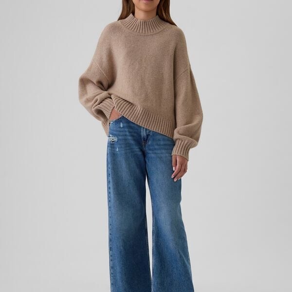 Свободный свитер с воротником-стойкой Gap, бежевый
Свободный свитер с воротником-стойкой Gap, бежевый