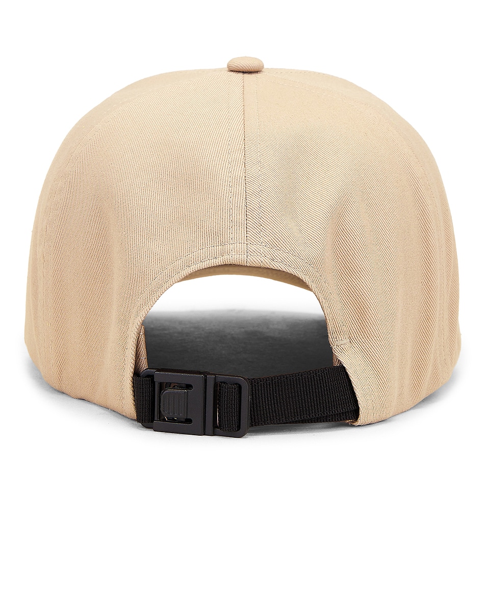 Бейсболка Moncler, бежевый
Бейсболка Moncler, бежевый