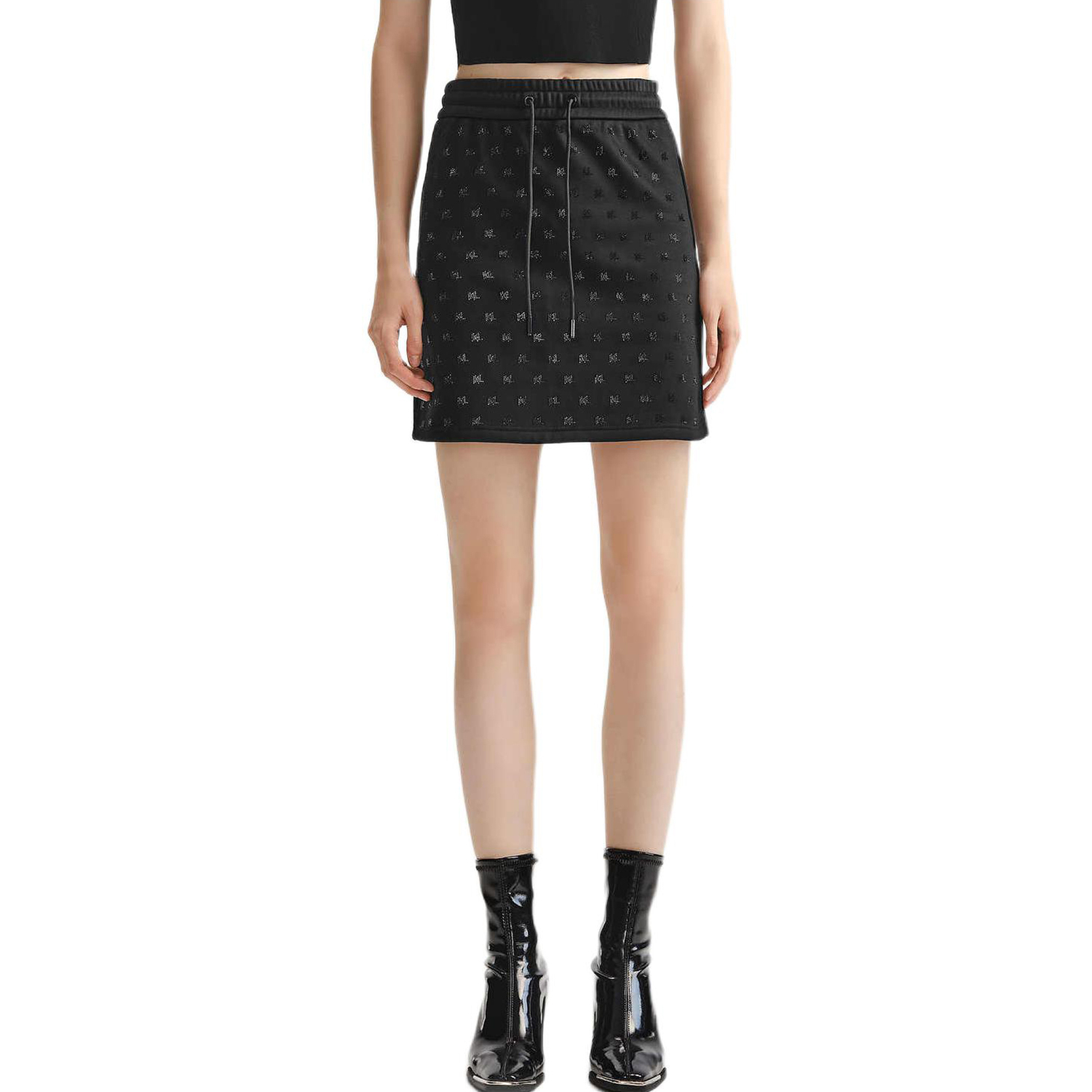 KARL LAGERFELD Повседневная короткая юбка женская черная KARL LAGERFELD / Karl Lagerfeld Jeans
KARL LAGERFELD Повседневная короткая юбка женская черная KARL LAGERFELD / Karl Lagerfeld Jeans