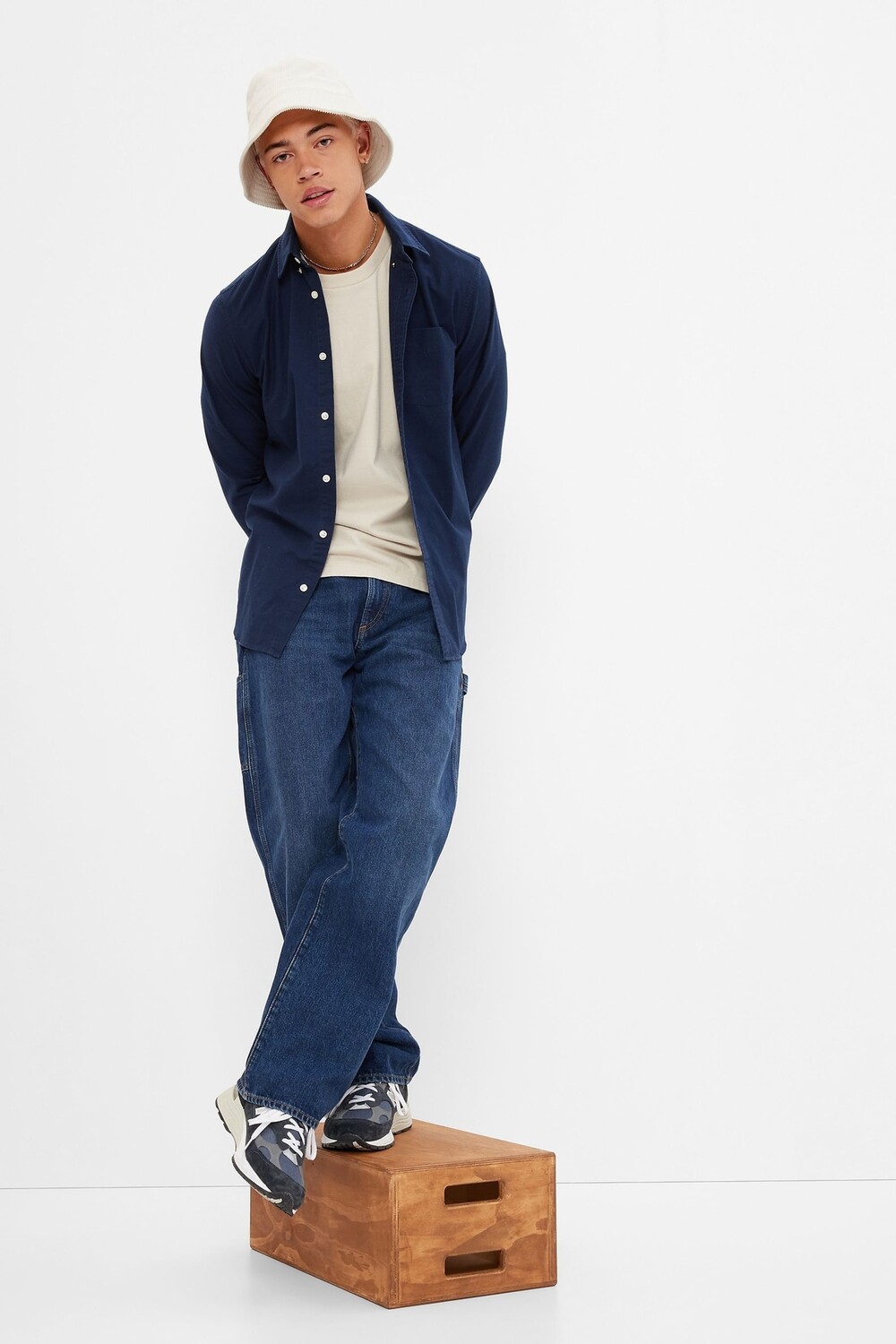 Оксфордская рубашка стандартного кроя Gap, синий
Оксфордская рубашка стандартного кроя Gap, синий