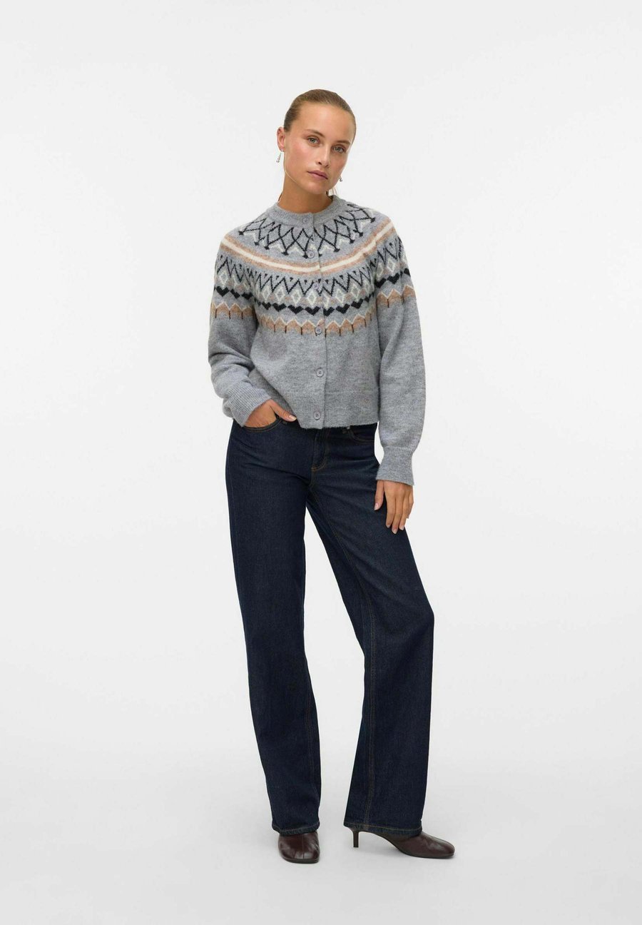 Кардиган Vero Moda VMTAMMY O NECK NORDIC GA, Medium Grey Melange/Dark Grey
Кардиган Vero Moda VMTAMMY O NECK NORDIC GA, Medium Grey Melange/Dark Grey