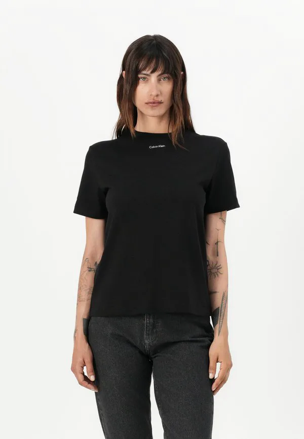 Классическая футболка с логотипом, базовая футболка Calvin Klein Jeans, Black, Черный, Классическая футболка с логотипом, базовая футболка Calvin Klein Jeans, Black
Классическая футболка с логотипом, базовая футболка Calvin Klein Jeans, Black, Черный, Классическая футболка с логотипом, базовая футболка Calvin Klein Jeans, Black