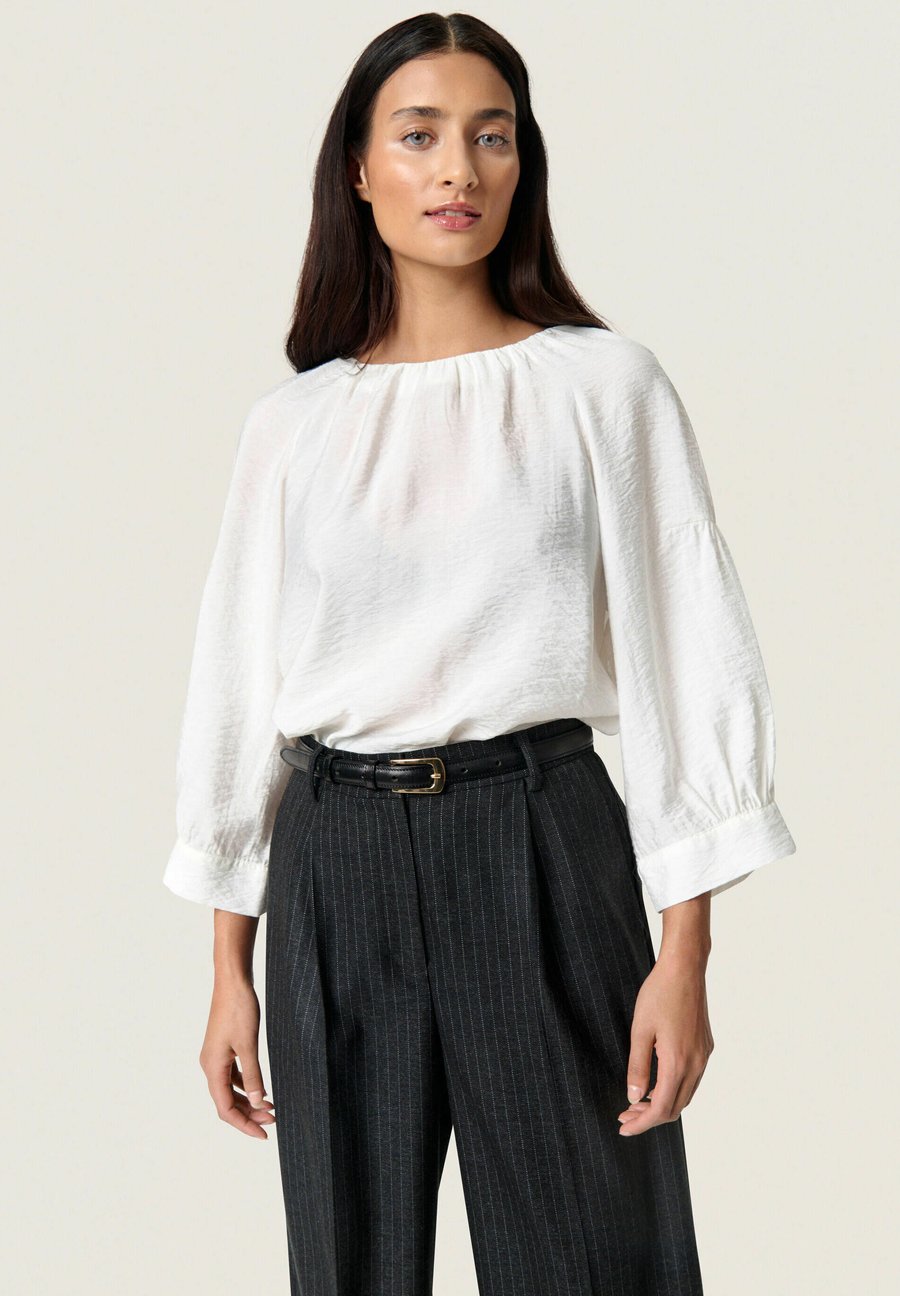 Блуза Soaked in Luxury Blouse, Broken White/White
Блуза Soaked in Luxury Blouse, Broken White/White