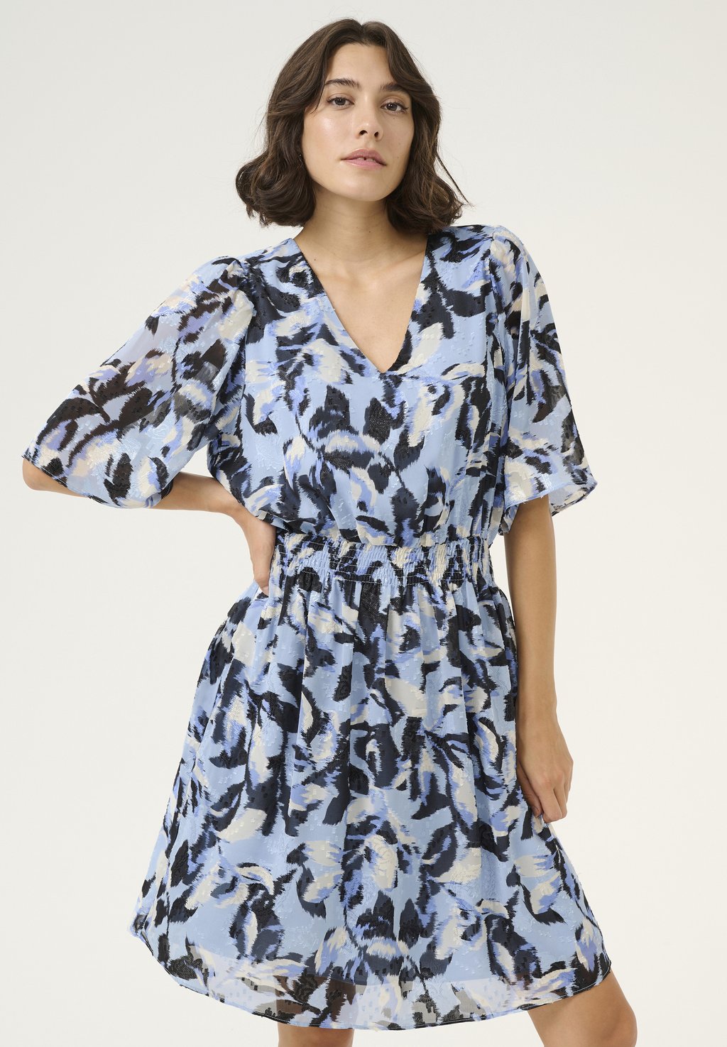 Повседневное платье KAELINA Kaffe, светло-голубой
Повседневное платье KAELINA Kaffe, светло-голубой