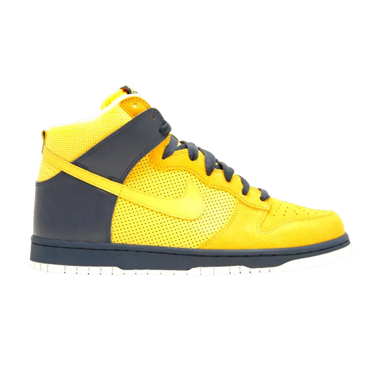 Кроссовки Nike Dunk High
Кроссовки Nike Dunk High