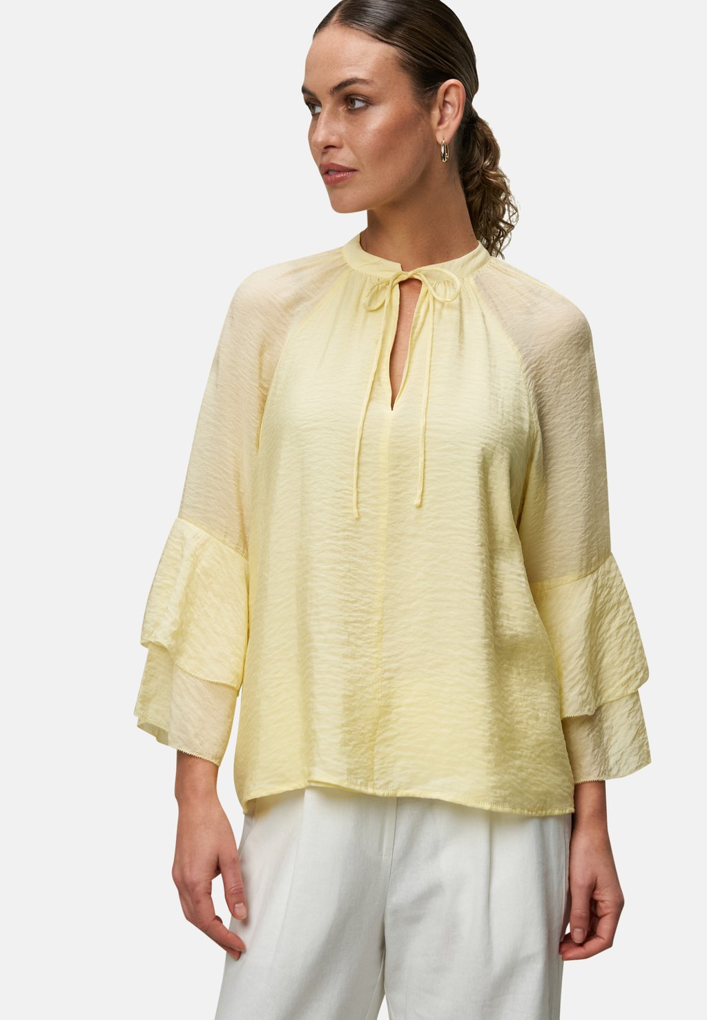 Блуза MIT VOLANTÄRMELN zero, желтый
Блуза MIT VOLANTÄRMELN zero, желтый