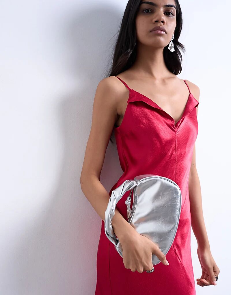 Сумка Topshop Gladys серебристого цвета
Сумка Topshop Gladys серебристого цвета