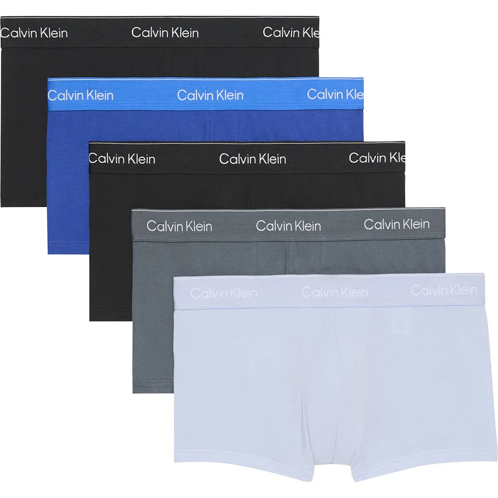 Боксеры Calvin Klein LV00NB4390 Trunk 5 units, мультиколор
Боксеры Calvin Klein LV00NB4390 Trunk 5 units, мультиколор
