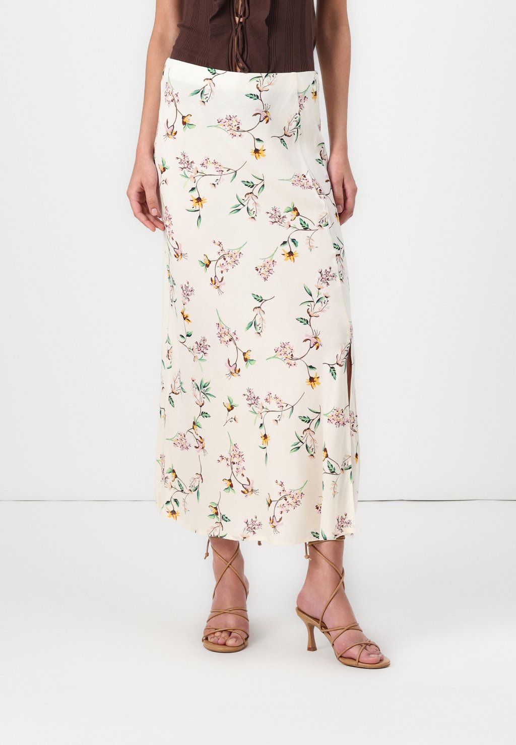 Юбка-колокол NYA Pieces, слоновая кость
Юбка-колокол NYA Pieces, слоновая кость