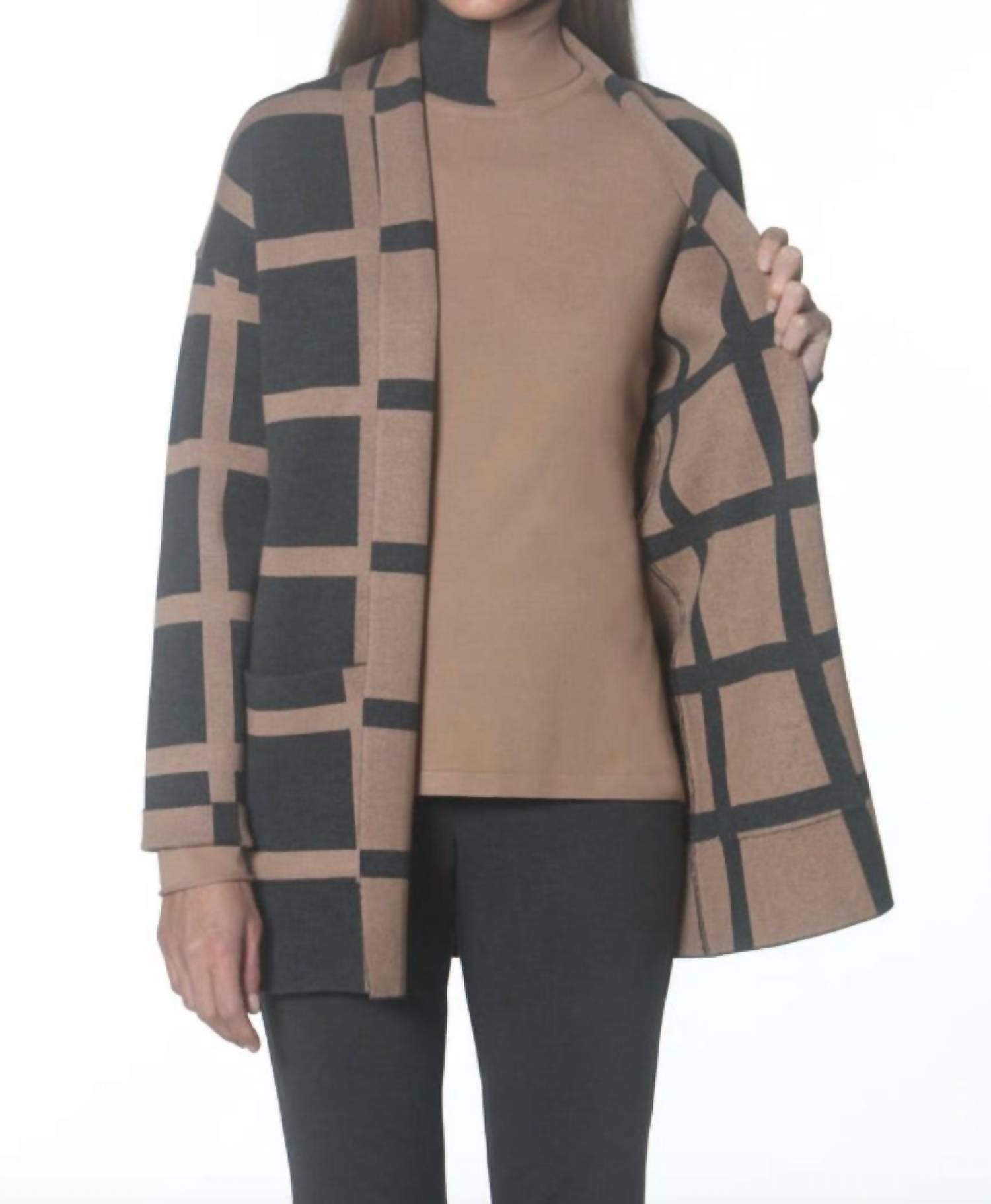 Реверсивный кардиган в цвете уголь/верблюд J'Envie/Eli, коричневый
Реверсивный кардиган в цвете уголь/верблюд J'Envie/Eli, коричневый