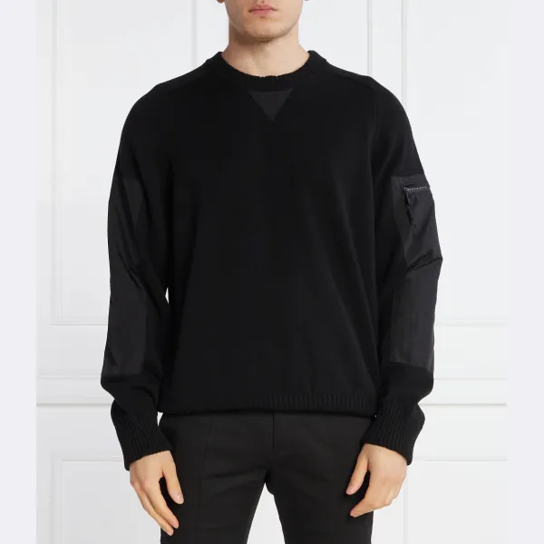 Свитер свободного кроя с добавлением шерсти Hugo, черный
Свитер свободного кроя с добавлением шерсти Hugo, черный