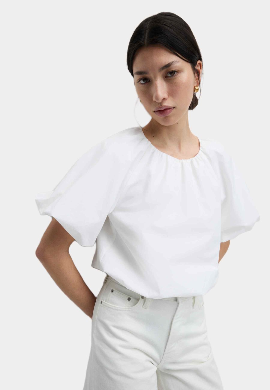 Блуза Marks & Spencer BUBBLE HEM PUFF SLEEVE, White
Блуза Marks & Spencer BUBBLE HEM PUFF SLEEVE, White