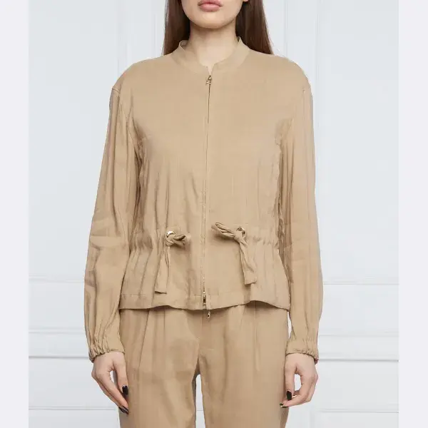 Льняной пиджак обычного кроя Marc Cain, бежевый
Льняной пиджак обычного кроя Marc Cain, бежевый