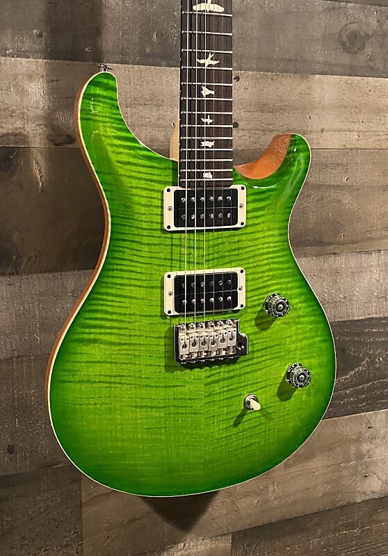 Электрогитара PRS CE24 Eriza Verde
Электрогитара PRS CE24 Eriza Verde