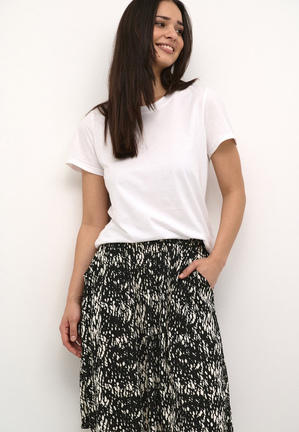 Юбка А-силуэта AMBER Kaffe, черный
Юбка А-силуэта AMBER Kaffe, черный