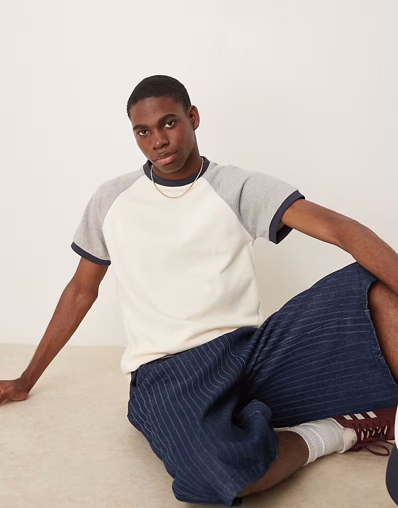 Scalpers - Футболка в стиле «блок» с кремово-белыми блоками
Scalpers - Футболка в стиле «блок» с кремово-белыми блоками