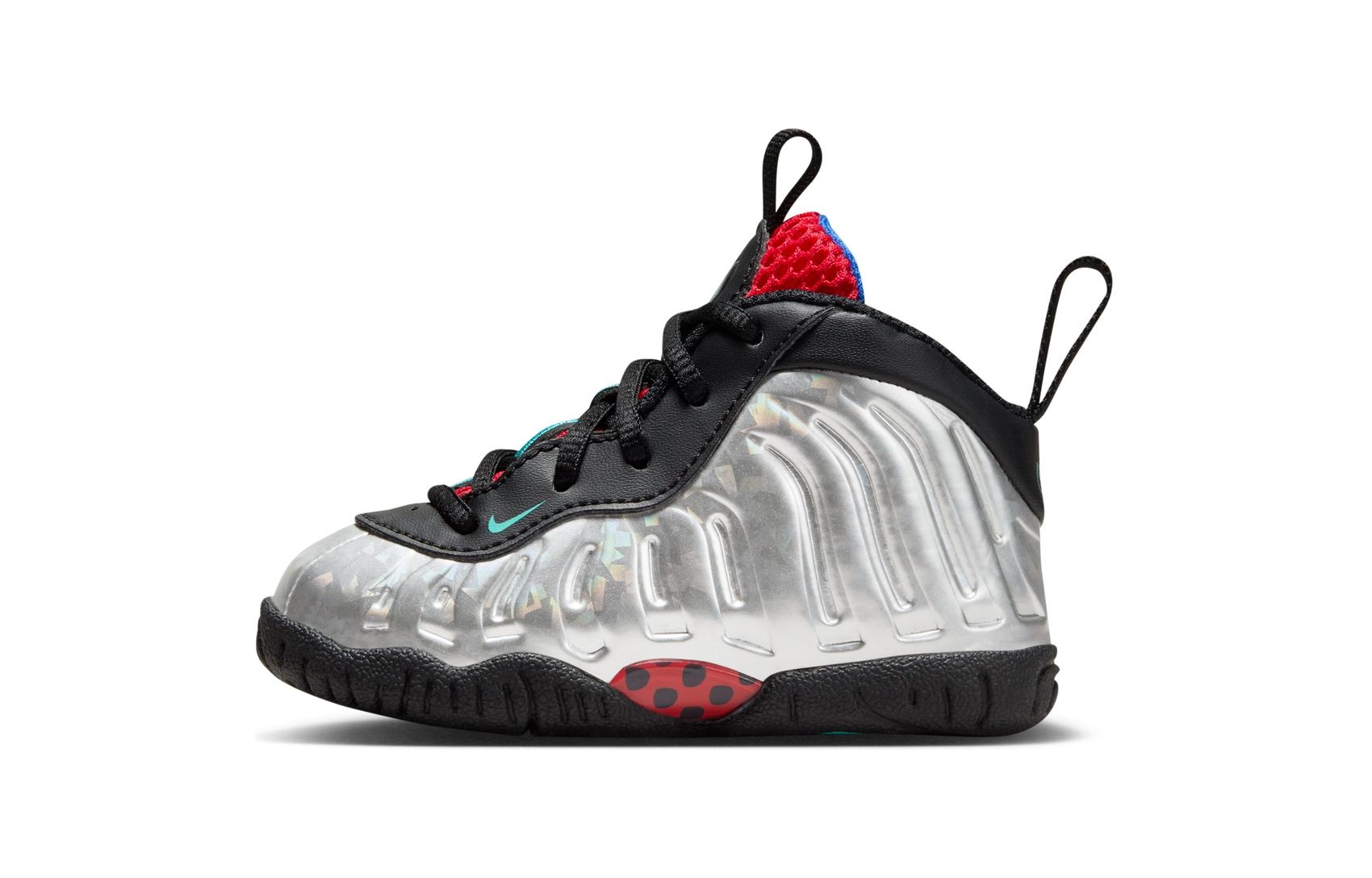 Little Posite One TD 'All-Star' Nike, серебряный черный
Little Posite One TD 'All-Star' Nike, серебряный черный