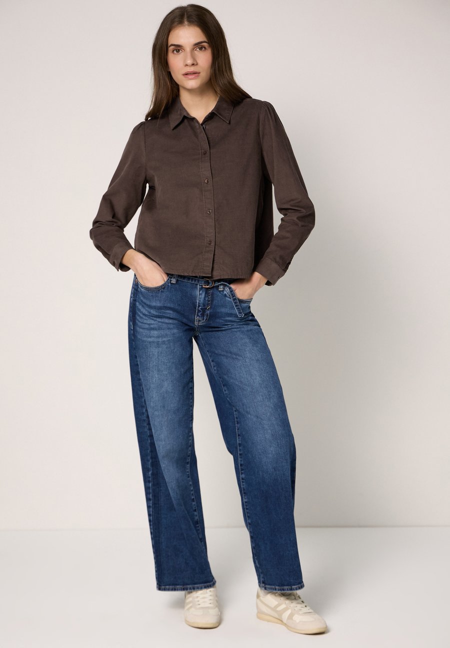 Блуза Street One Studio Button-down blouse, Braun/Dark Brown
Блуза Street One Studio Button-down blouse, Braun/Dark Brown